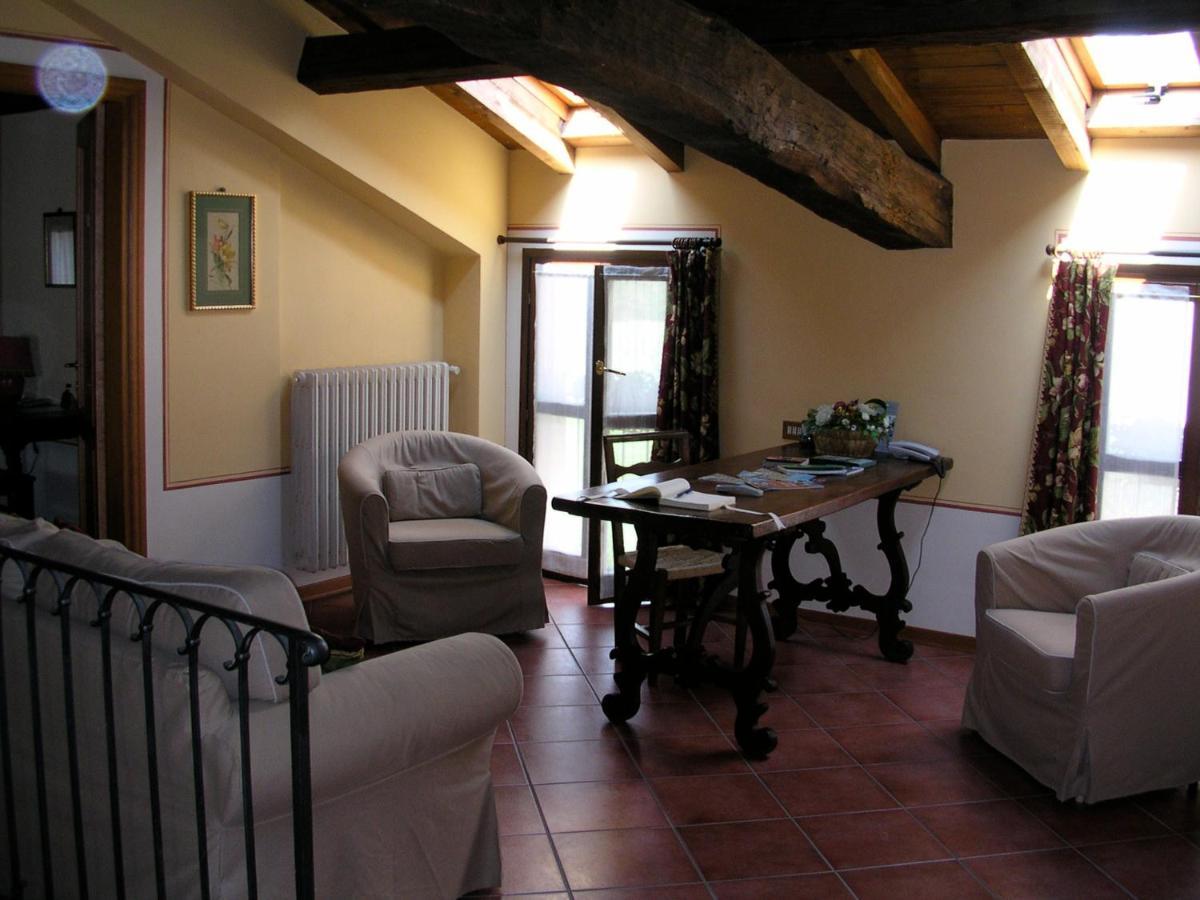 Agriturismo Corte Bebbi Bibbiano  ภายนอก รูปภาพ