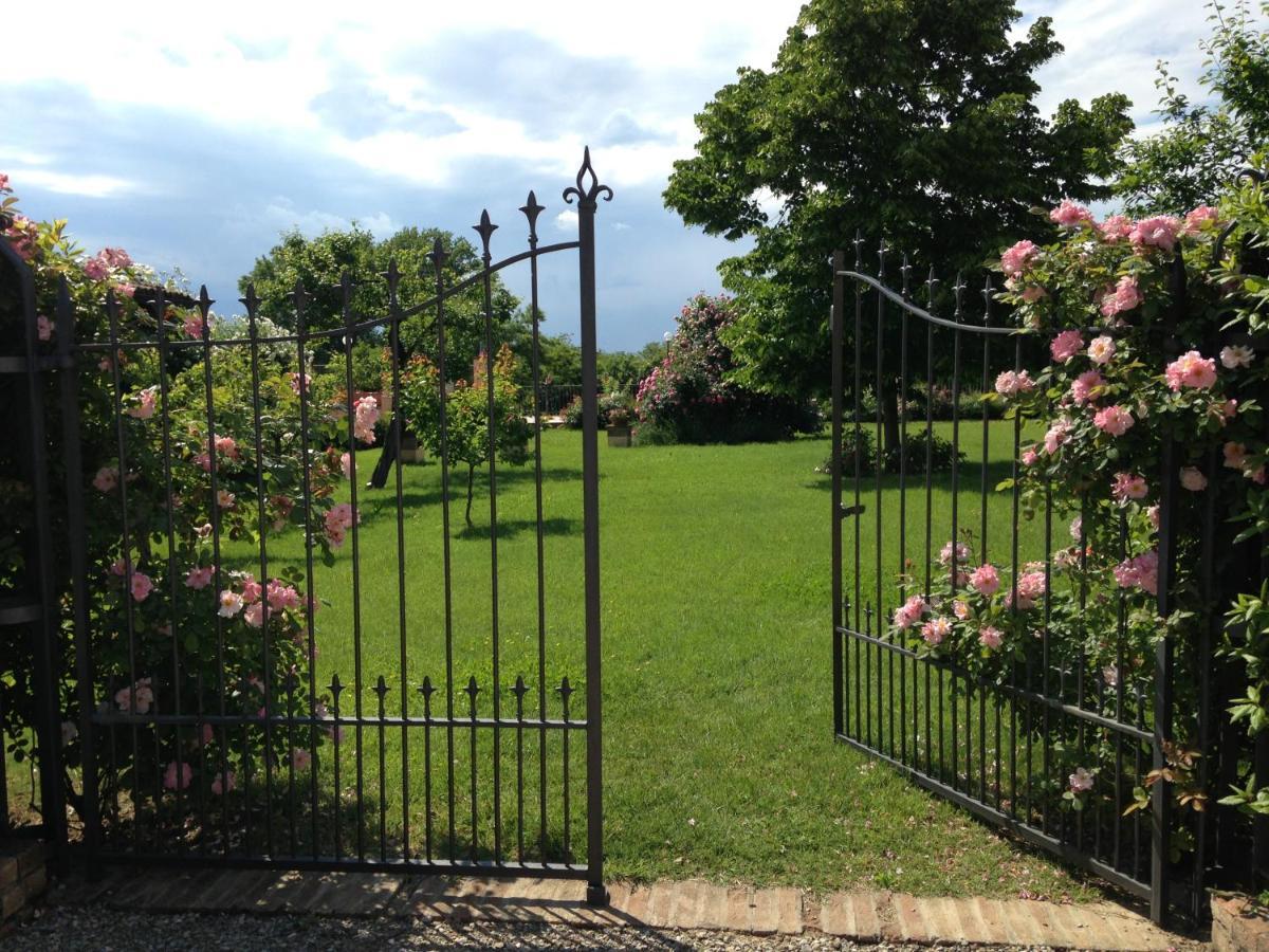 Agriturismo Corte Bebbi Bibbiano  ภายนอก รูปภาพ