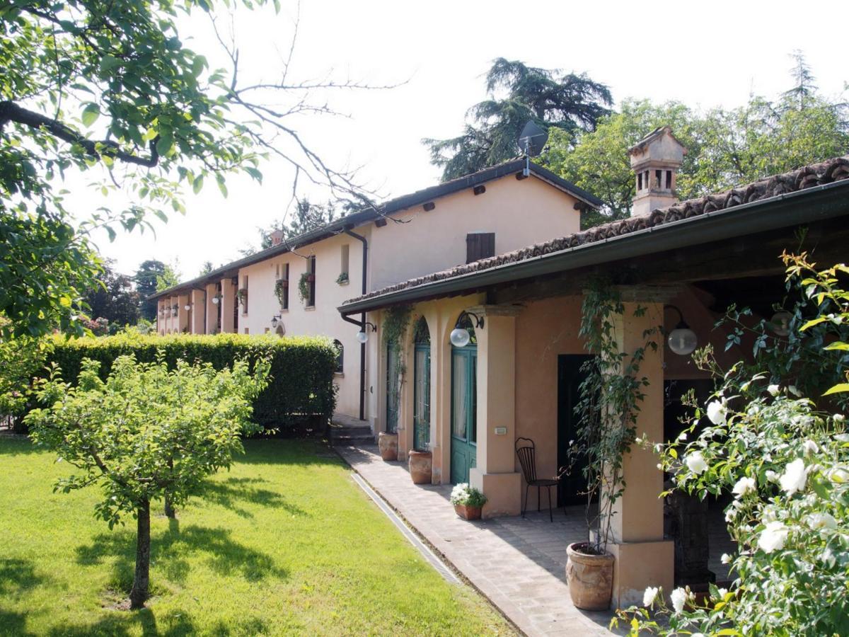 Agriturismo Corte Bebbi Bibbiano  ภายนอก รูปภาพ