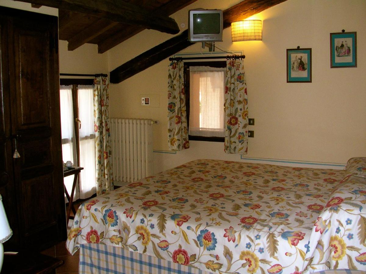 Agriturismo Corte Bebbi Bibbiano  ภายนอก รูปภาพ