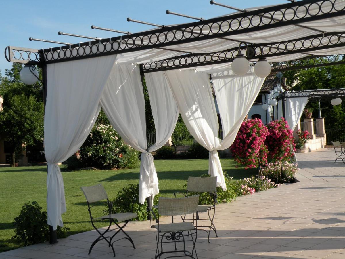 Agriturismo Corte Bebbi Bibbiano  ภายนอก รูปภาพ